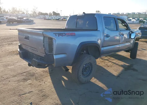 2017 Toyota Tacoma Trd Off Road z USA, uszkodzony, nr VIN 3TMCZ5AN5HM086487